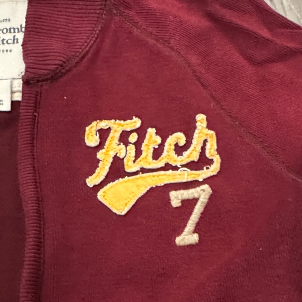 Abercrombie & Fitch Burgundy Zip Up Sweater - Picture 4 of 4